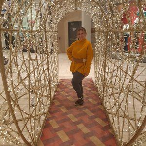 Meet your Posher, Helena